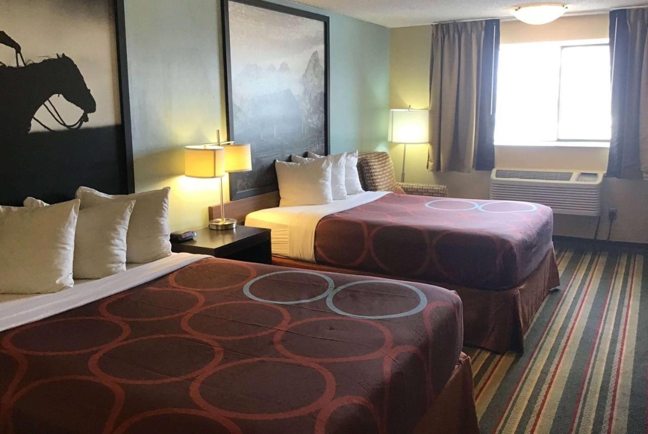 ซูเปอร์ 8 บาย วินด์แฮม แคสเปอร์ อีสต์ อีแวนส์วิลล์ Villa Evansville ภายนอก รูปภาพ