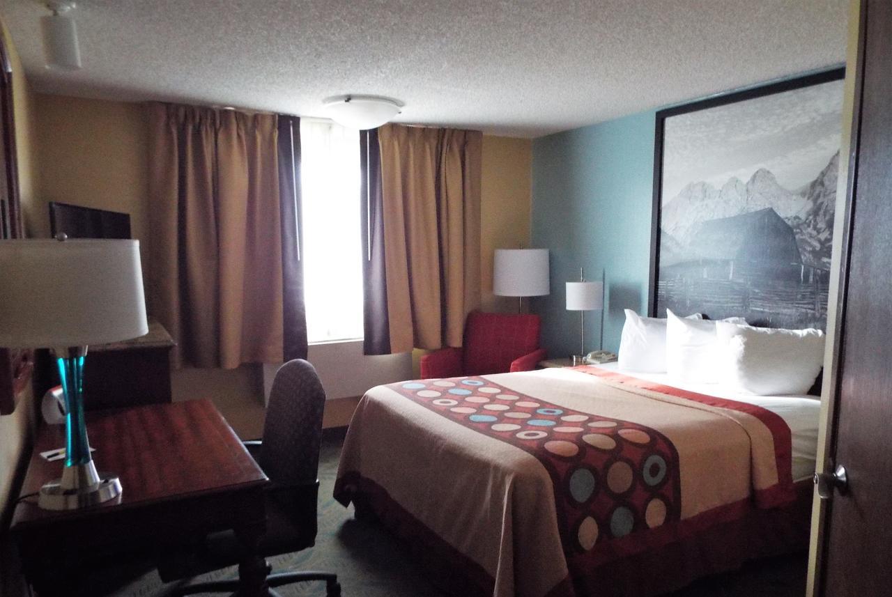 ซูเปอร์ 8 บาย วินด์แฮม แคสเปอร์ อีสต์ อีแวนส์วิลล์ Villa Evansville ภายนอก รูปภาพ