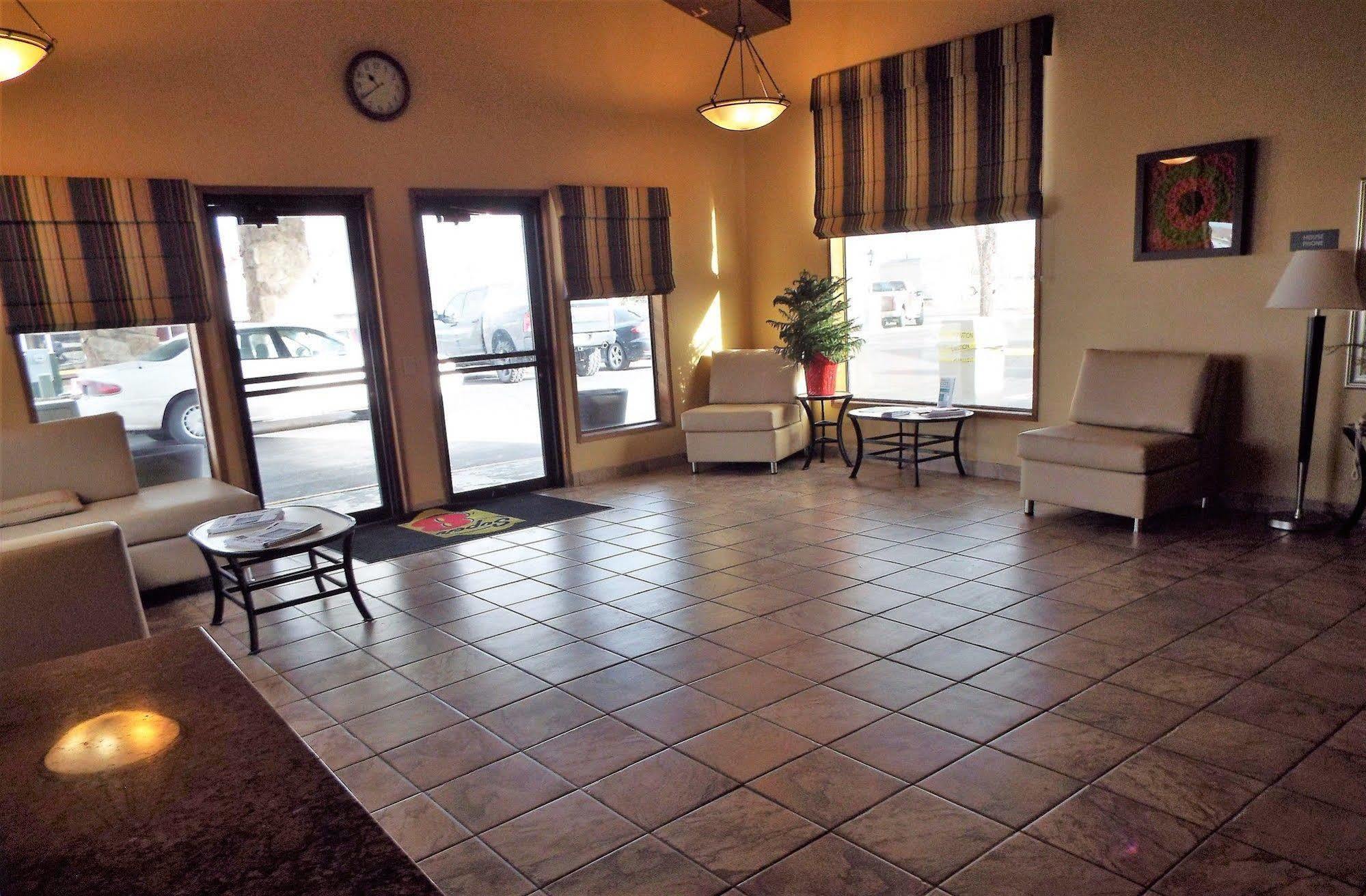 ซูเปอร์ 8 บาย วินด์แฮม แคสเปอร์ อีสต์ อีแวนส์วิลล์ Villa Evansville ภายนอก รูปภาพ