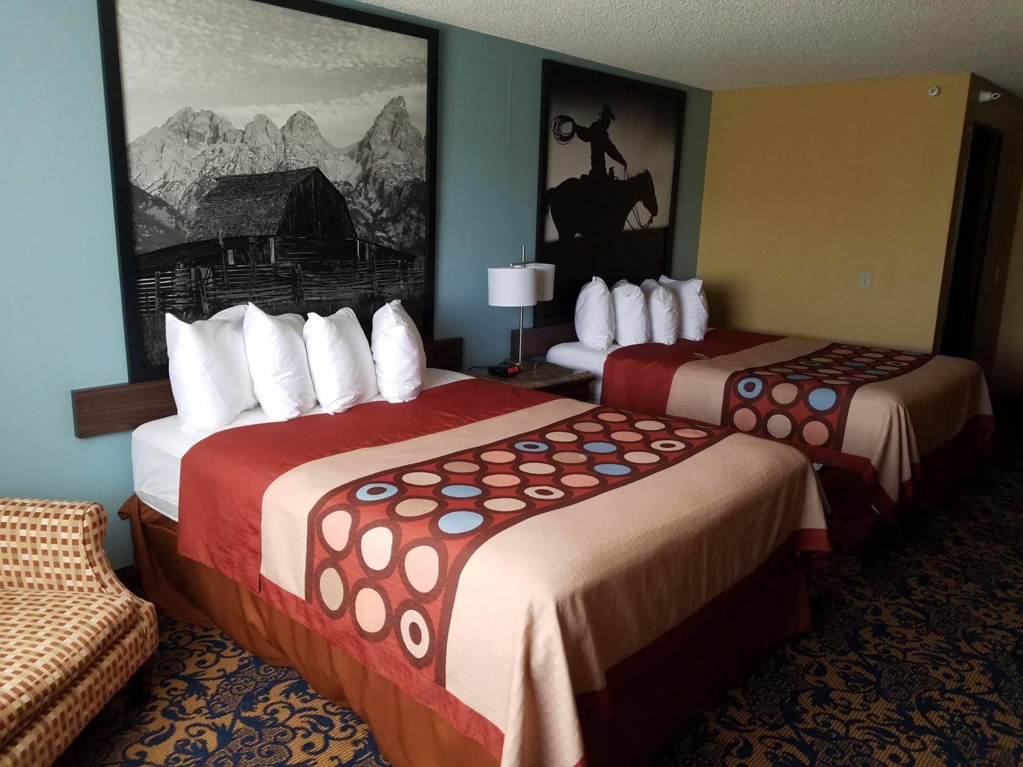 ซูเปอร์ 8 บาย วินด์แฮม แคสเปอร์ อีสต์ อีแวนส์วิลล์ Villa Evansville ภายนอก รูปภาพ