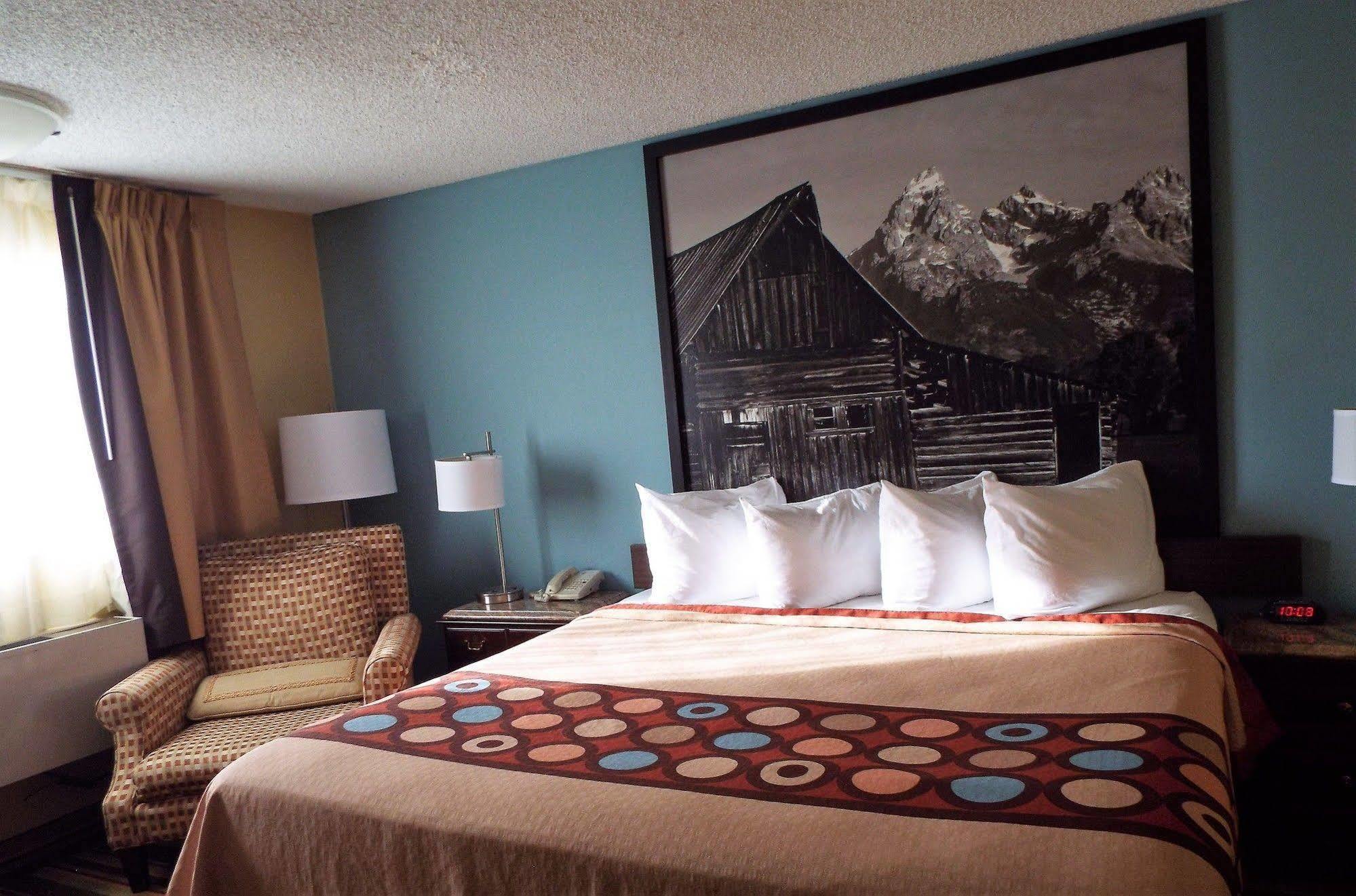 ซูเปอร์ 8 บาย วินด์แฮม แคสเปอร์ อีสต์ อีแวนส์วิลล์ Villa Evansville ภายนอก รูปภาพ